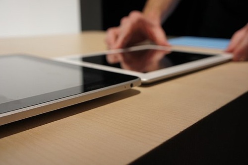 How the original iPad and iPad 2 compare