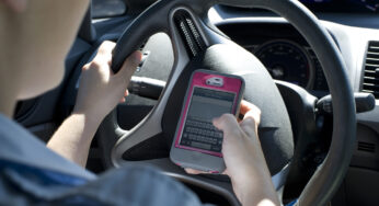 10 Ways to Motivate Anyone to Stop Texting While Driving Immediately