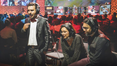 eSports commentators Cantor, Lenore and Tío Steve at the 2019 second season final of the Golden League.